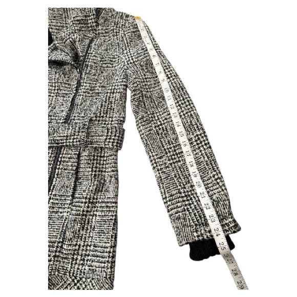 Express belted wool blend coat with a large black knit collar Size M - Picture 12 of 15